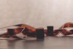 close-up-filmstrip-negatives-133070